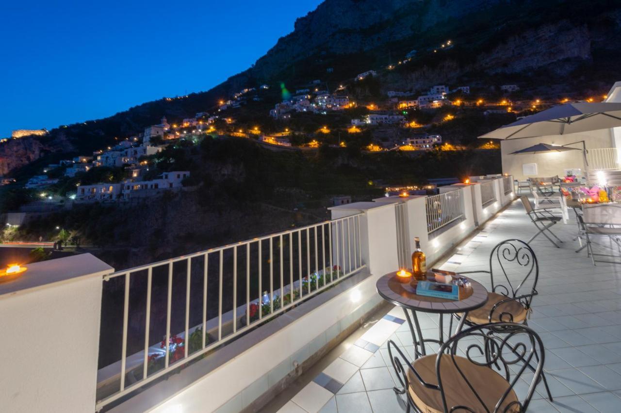 Residence Buonocore Amalfi Exterior foto